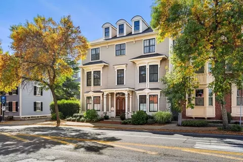 17 North St #4, Salem, MA 01970