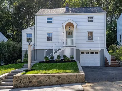 119 Gloucester St, Arlington, MA 02476