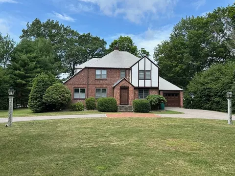 229 Union St, Norwood, MA 02062
