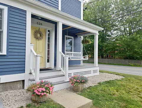 528 Main St #A, West Newbury, MA 01985