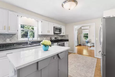 1 Jonathans Way, Upton, MA 01568 photo 12