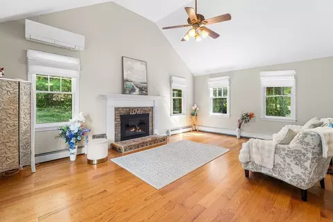 1 Jonathans Way, Upton, MA 01568 photo 6