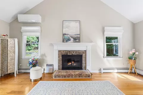 1 Jonathans Way, Upton, MA 01568 photo 7