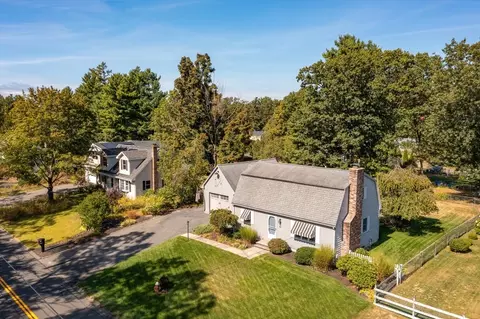63 Pomeroy St, Easthampton, MA 01027 photo 3