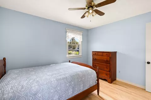 63 Pomeroy St, Easthampton, MA 01027 photo 27