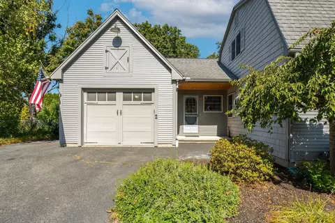 63 Pomeroy St, Easthampton, MA 01027 photo 6