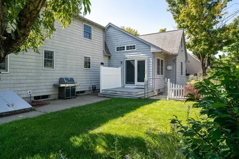 63 Pomeroy St, Easthampton, MA 01027 photo 7