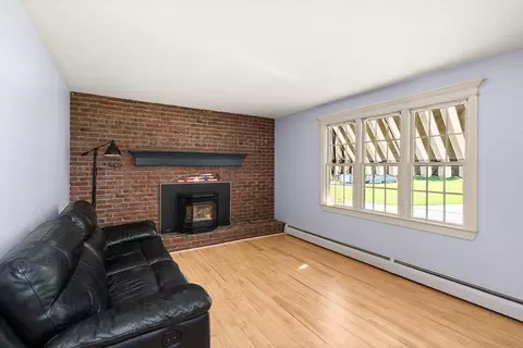 63 Pomeroy St, Easthampton, MA 01027 photo 22