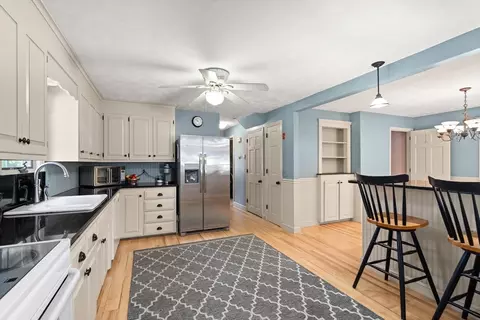 63 Pomeroy St, Easthampton, MA 01027 photo 12