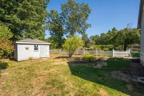 63 Pomeroy St, Easthampton, MA 01027 photo 10