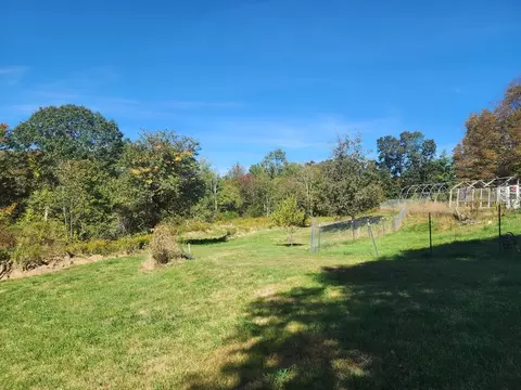 0 Putnam Rd, Dudley, MA 01571