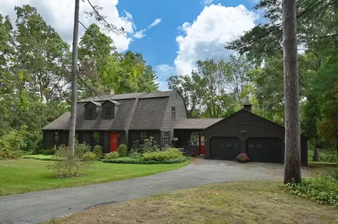 137 Perkins Row, Topsfield, MA 01983
