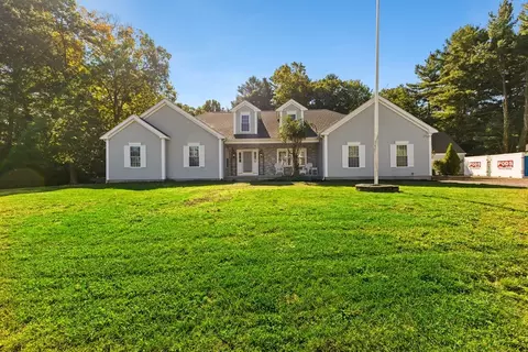 31 Brunos Way #A, Taunton, MA 02780