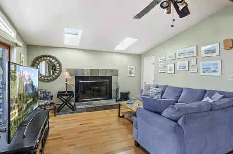 Living - 103 Lakeside Ave, Webster, MA 01570 photo 4 of 4