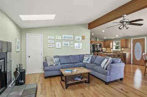 Living - 103 Lakeside Ave, Webster, MA 01570 photo 2 of 4