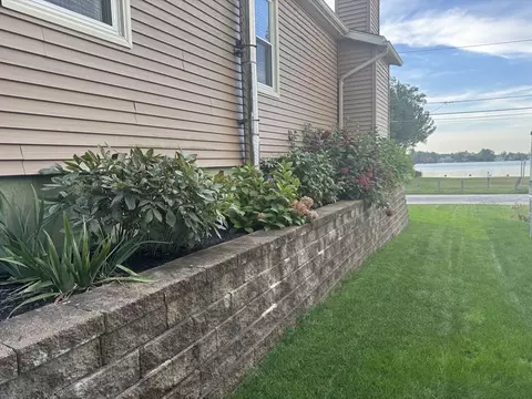 Exterior - 103 Lakeside Ave, Webster, MA 01570 photo 10 of 10