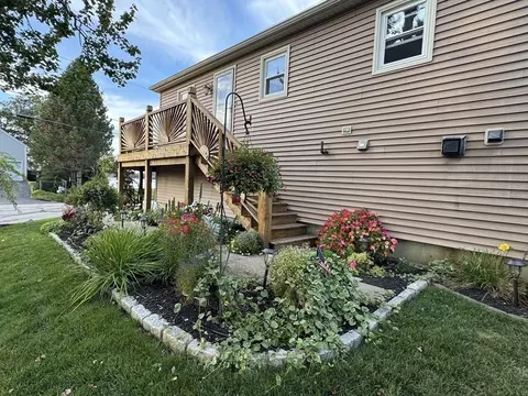 Exterior - 103 Lakeside Ave, Webster, MA 01570 photo 5 of 10