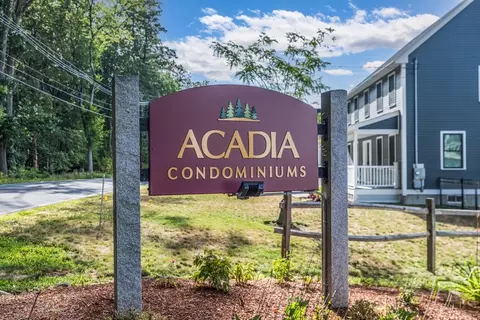 4 Acadia Kimball Rd #4, Amesbury, MA 01913