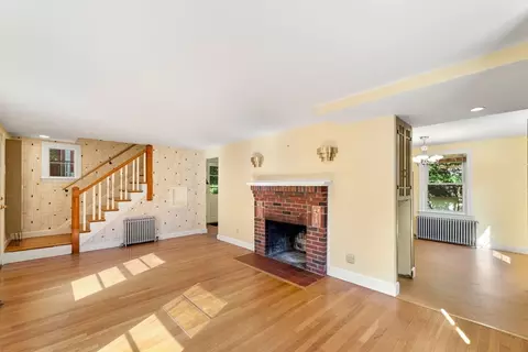 2 Carmela Ln, Boston, MA 02124
