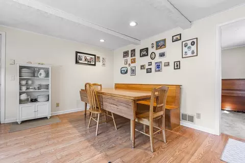 Dining - 86 E Boscobel, Braintree, MA 02184 photo 1 of 1