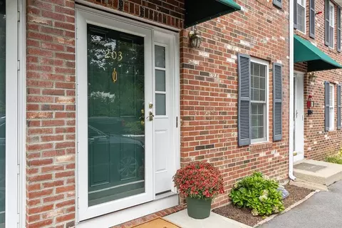 278 Manning St #203, Hudson, MA 01749