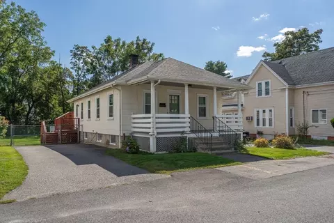 40 Glen Ave, Brockton, MA 02301