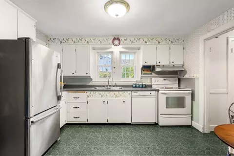 62 Longview Dr, Marblehead, MA 01945 photo 13