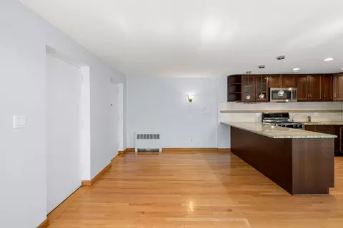6 Juniper St #16, Brookline, MA 02445 photo 6