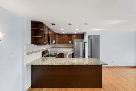 6 Juniper St #16, Brookline, MA 02445 photo 2