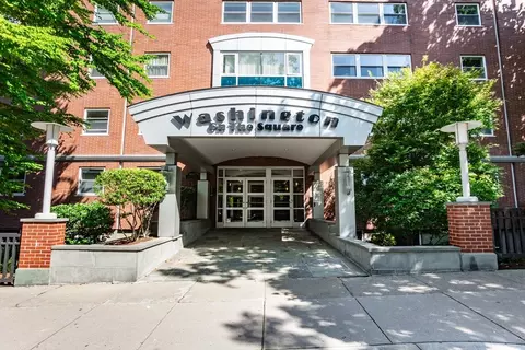 1600 Beacon St #607, Brookline, MA 02446