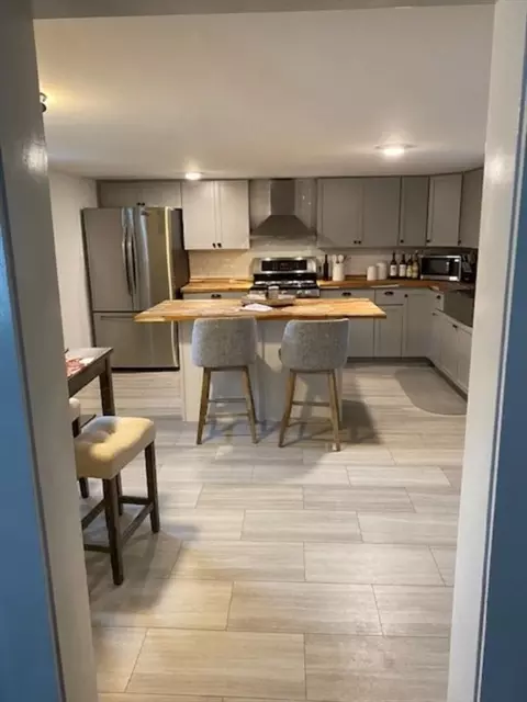 Kitchen - 200 Great Neck Rd, Wareham, MA 02571 photo 2 of 2