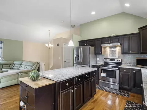 48 Wilkinson St, Worcester, MA 01606 photo 12