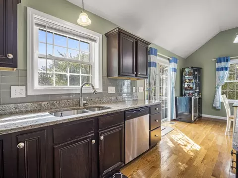 48 Wilkinson St, Worcester, MA 01606 photo 18