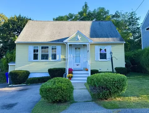 12 Congress Ter, Milford, MA 01757