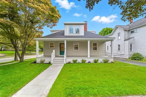 15 Warren St, Melrose, MA 02176