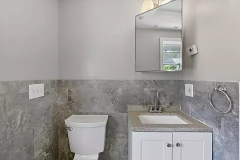 78 North St, Danvers, MA 01923 photo 32