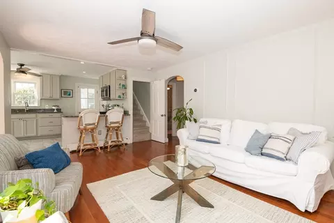 6 Myrtle St, Stoneham, MA 02180 photo 8