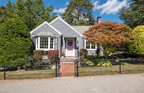 6 Myrtle St, Stoneham, MA 02180