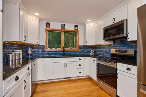 65 Edwards St, Westhampton, MA 01027 photo 13
