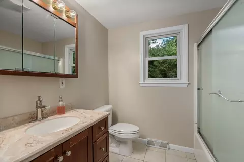 Bath - 145 Gorwin Dr, Hanson, MA 02341 photo 2 of 3