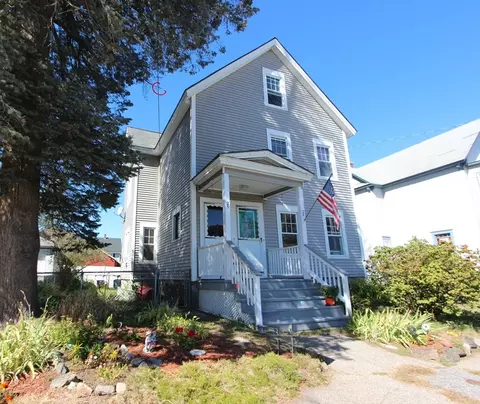 23-25 Mckinley Ave, Lowell, MA 01851