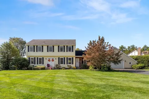 20 Bondsville Rd, Ludlow, MA 01056