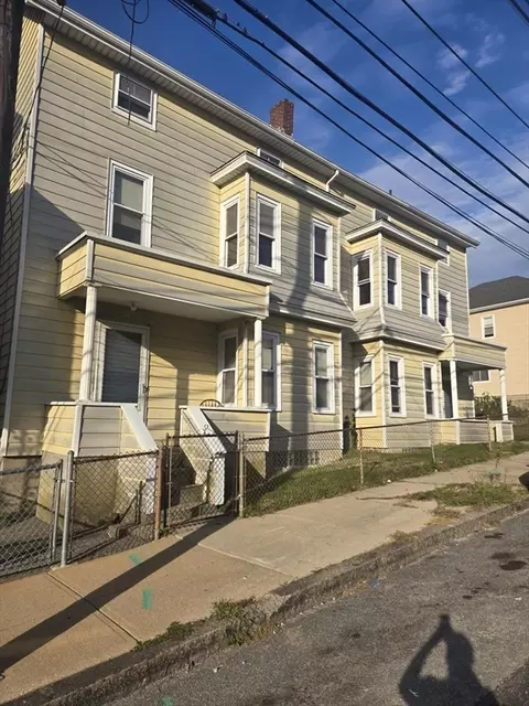 636-644 Dwelly, Fall River, MA 02724
