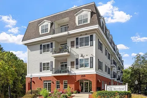 350 Greene St #105, North Andover, MA 01845