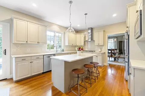 80 Emerson Rd, Needham, MA 02492 photo 6