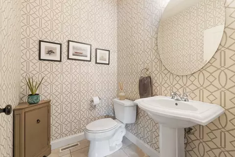 80 Emerson Rd, Needham, MA 02492 photo 17
