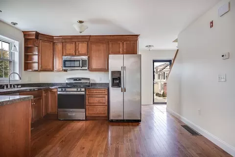 Kitchen - 40 Comet Rd, Methuen, MA 01844 photo 2 of 3