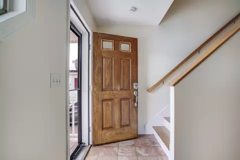 Entry Way - 40 Comet Rd, Methuen, MA 01844 photo 1 of 1