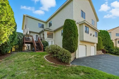 379 Captain Eames Cir #379, Ashland, MA 01721