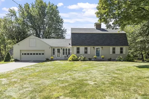 98 Wallace Hill Rd, Townsend, MA 01469